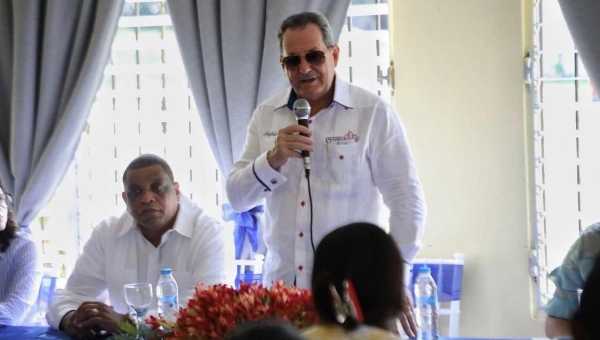 Promipyme sostiene encuentro con comerciantes y emprendedores de Arroyo Barril